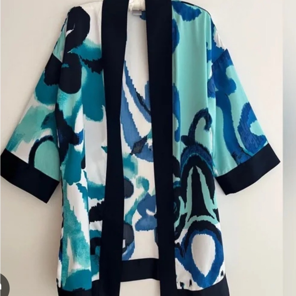 Chico's Travelers Blue and Black Kimono Wrap